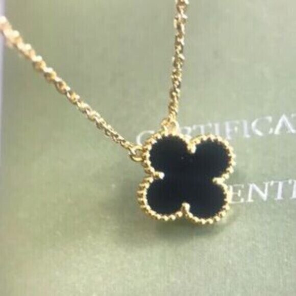 Authentic Van Cleef & Arpels Vintage Alhambra 18K Yellow Gold Necklace - Picture 3 of 8